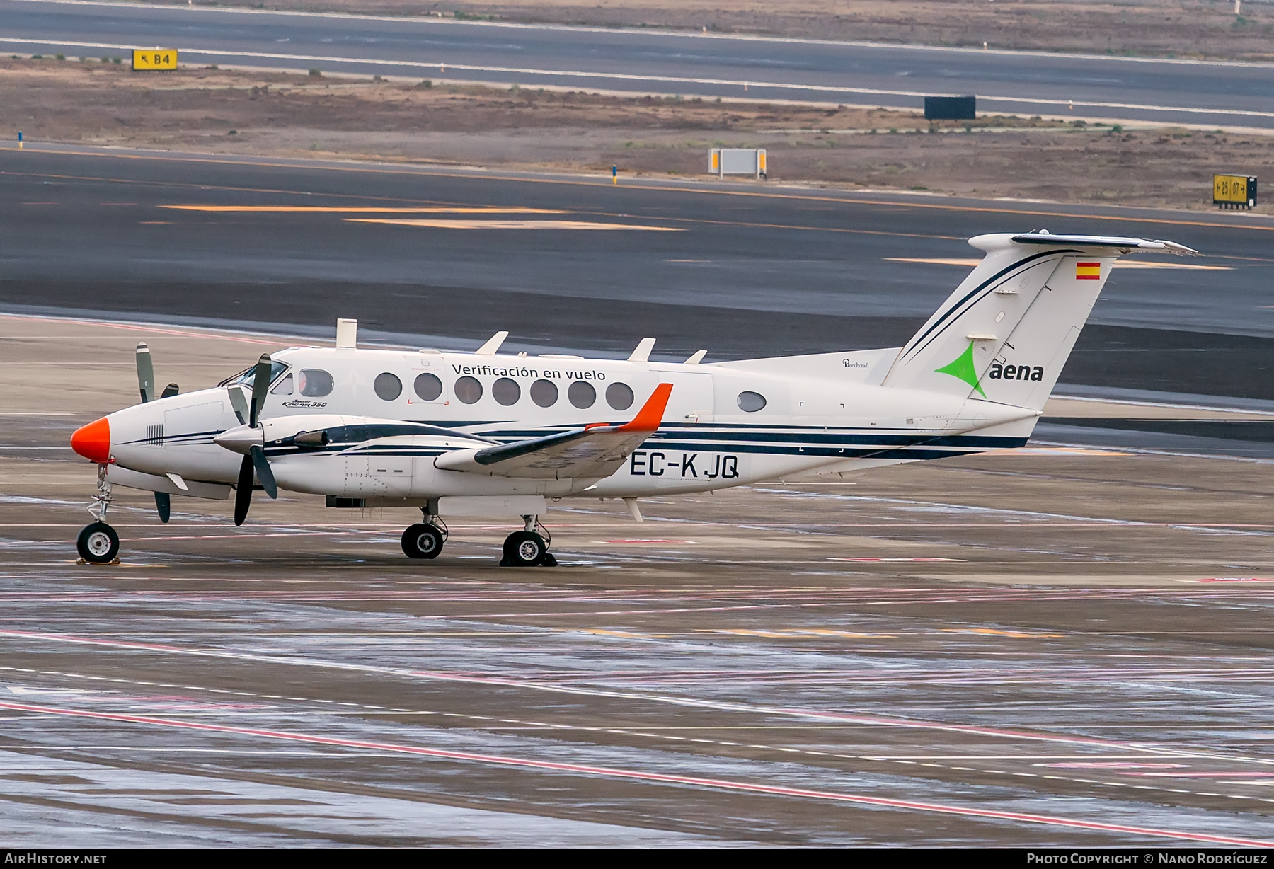 Aircraft Photo of EC-KJQ | Raytheon 350 King Air (B300) | AENA | AirHistory.net #434286