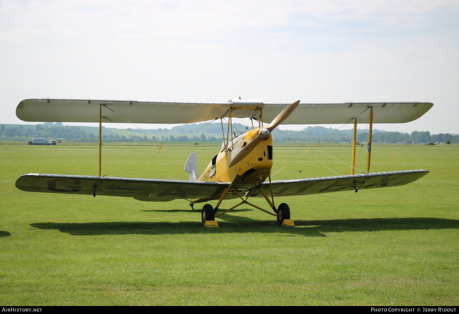 Aircraft Photo of G-AOBX | De Havilland D.H. 82A Tiger Moth II | AirHistory.net #434400