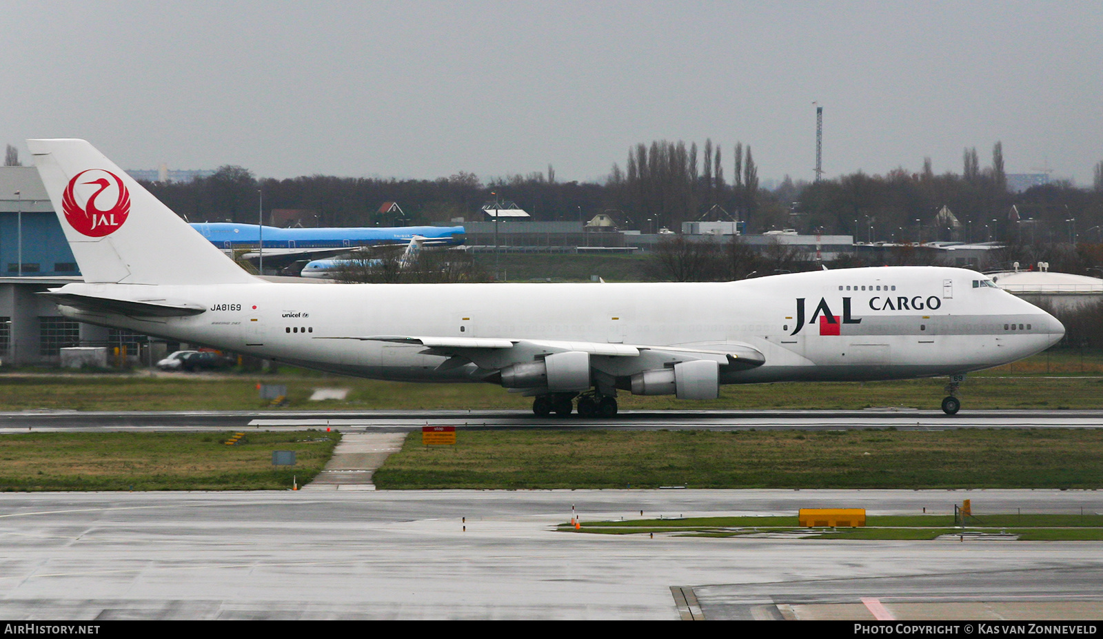 Aircraft Photo of JA8169 | Boeing 747-246B(SF) | Japan Airlines - JAL Cargo | AirHistory.net #434425