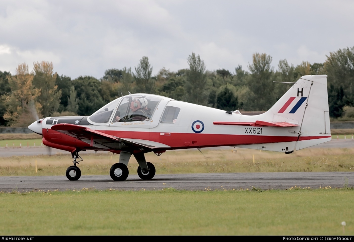 Aircraft Photo of G-CBEF / XX621 | Scottish Aviation Bulldog T1 | UK - Air Force | AirHistory.net #434471