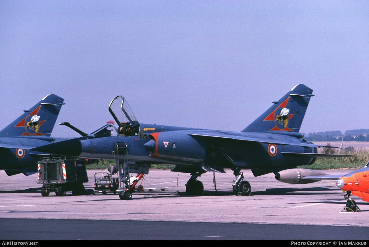 Aircraft Photo of 237 | Dassault Mirage F1C-200 | France - Air Force | AirHistory.net #434536