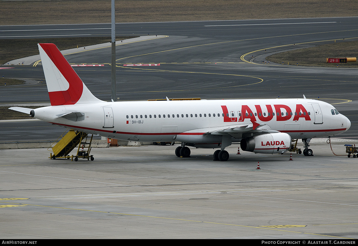 Aircraft Photo of 9H-IBJ | Airbus A320-232 | Lauda Europe | AirHistory.net #434630