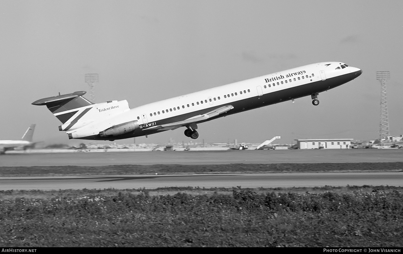 Aircraft Photo of G-AWZI | Hawker Siddeley HS-121 Trident 3B | British Airways | AirHistory.net #434667