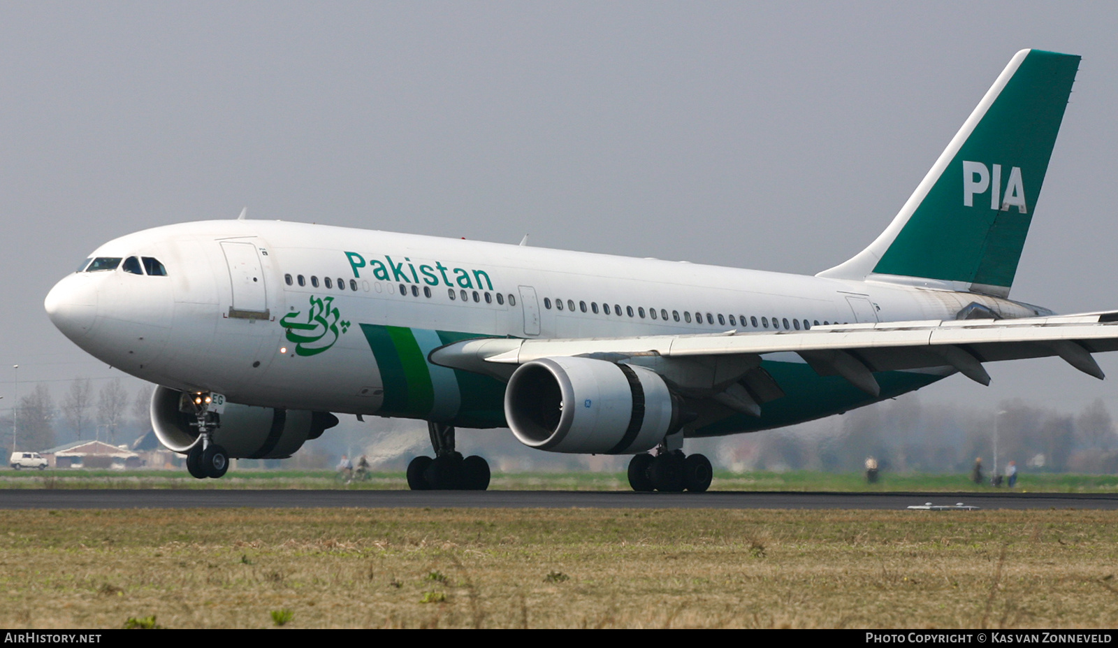 Aircraft Photo of AP-BEG | Airbus A310-308 | Pakistan International Airlines - PIA | AirHistory.net #434715