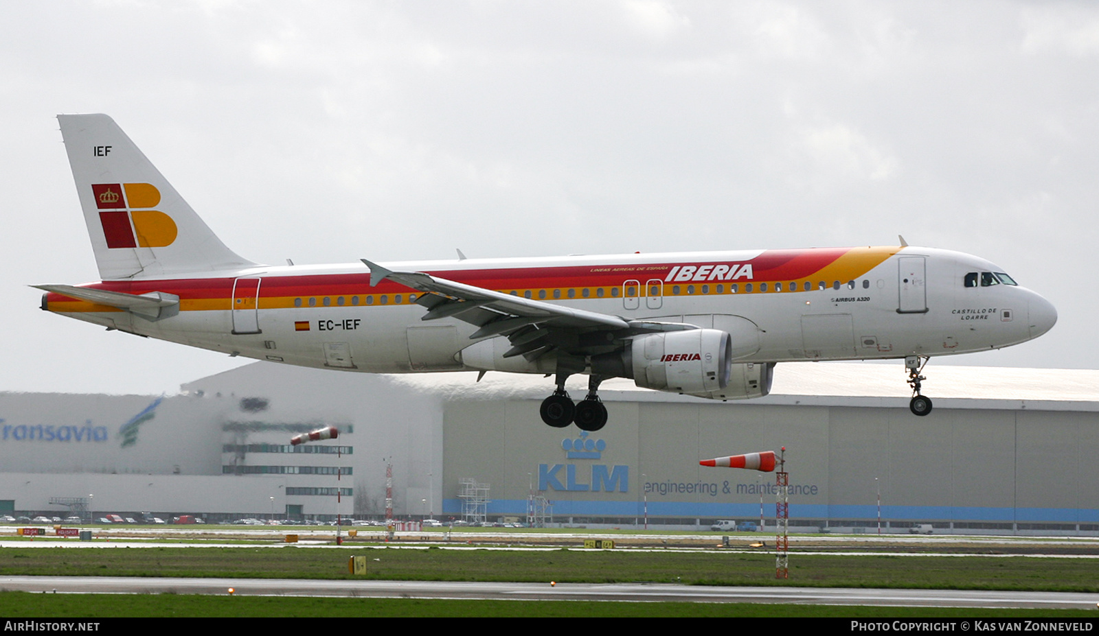 Aircraft Photo of EC-IEF | Airbus A320-214 | Iberia | AirHistory.net #434746