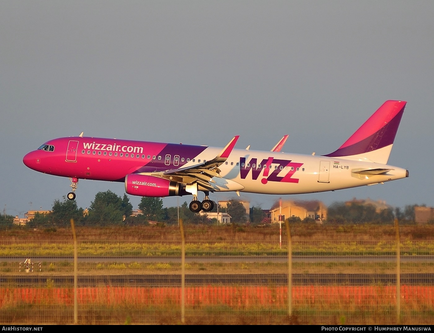 Aircraft Photo of HA-LYB | Airbus A320-232 | Wizz Air | AirHistory.net #434792
