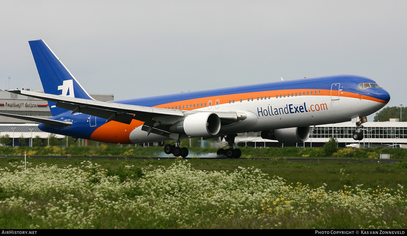 Aircraft Photo of PH-MCV | Boeing 767-31A/ER | HollandExel | AirHistory.net #434851