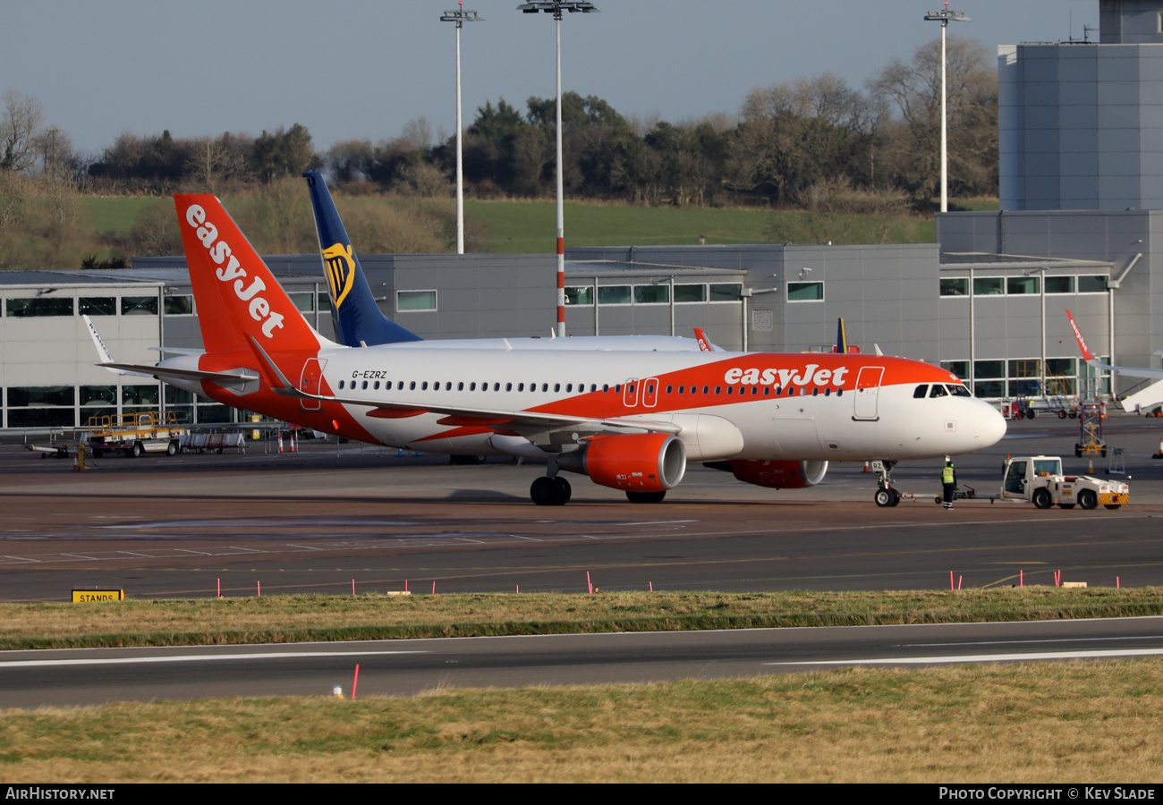 Aircraft Photo of G-EZRZ | Airbus A320-214 | EasyJet | AirHistory.net #434882