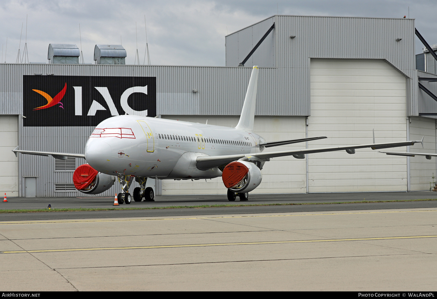 Aircraft Photo of VQ-BIT | Airbus A320-214 | AirHistory.net #434897