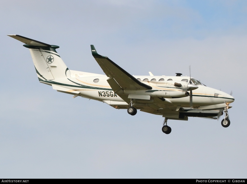 Aircraft Photo of N35GA | Raytheon 350 King Air (B300) | AirHistory.net #434964