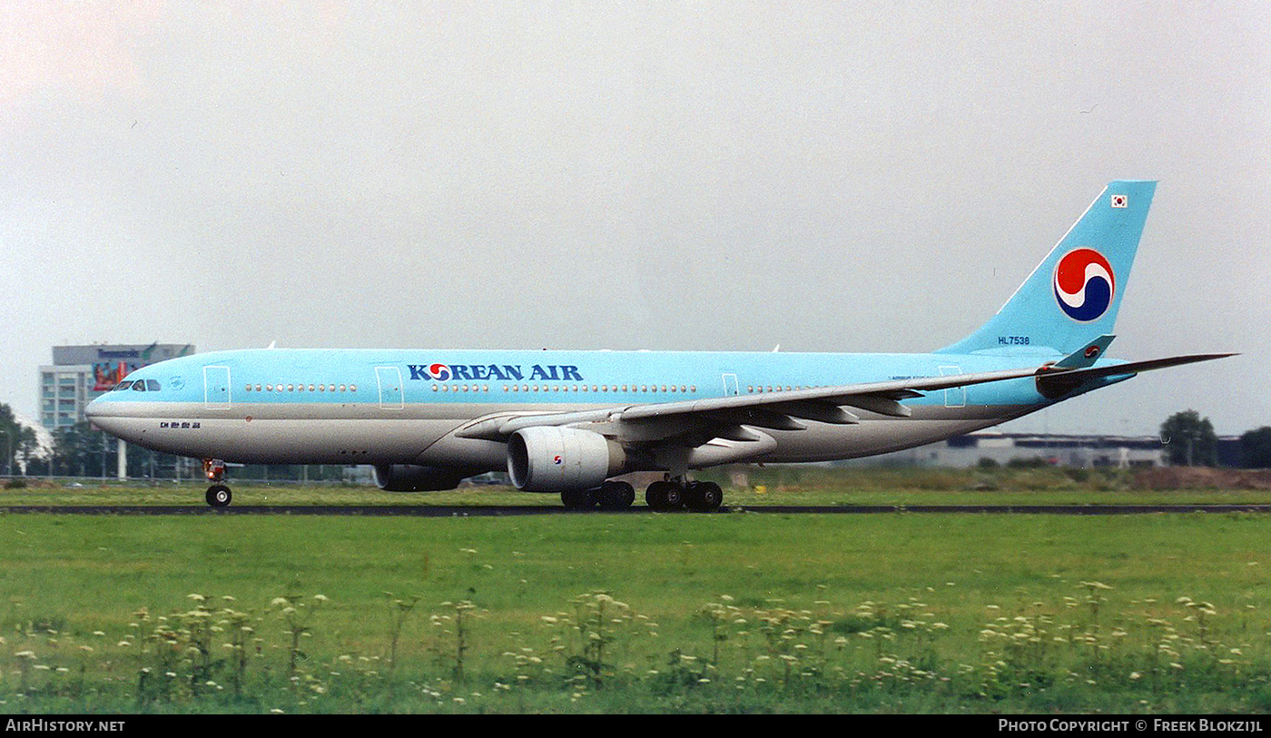 Aircraft Photo of HL7538 | Airbus A330-223 | Korean Air | AirHistory.net #435013