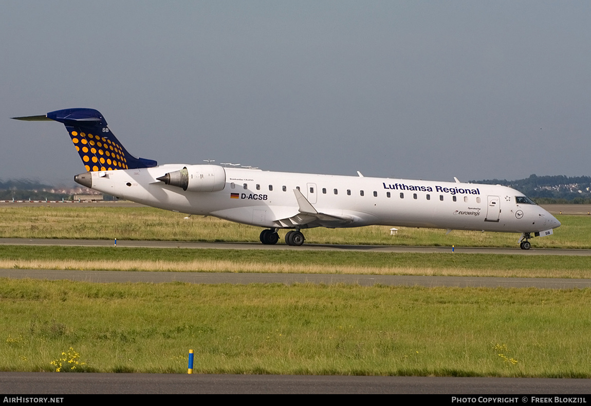 Aircraft Photo of D-ACSB | Bombardier CRJ-701ER (CL-600-2C10) | Lufthansa Regional | AirHistory.net #435046