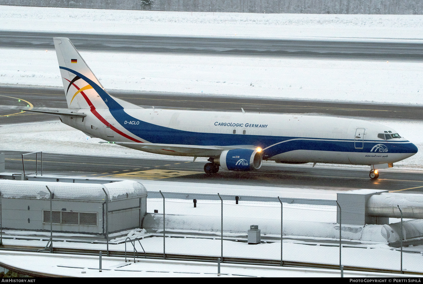 Aircraft Photo of D-ACLO | Boeing 737-4H6(SF) | CargoLogic Germany - CLG | AirHistory.net #435305