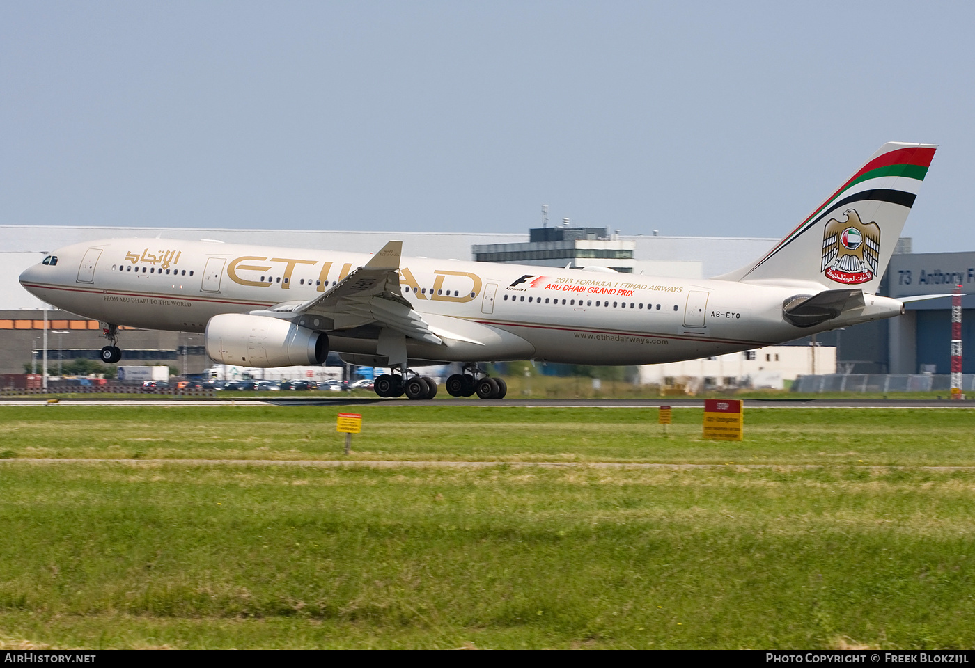 Aircraft Photo of A6-EYO | Airbus A330-243 | Etihad Airways | AirHistory.net #435386