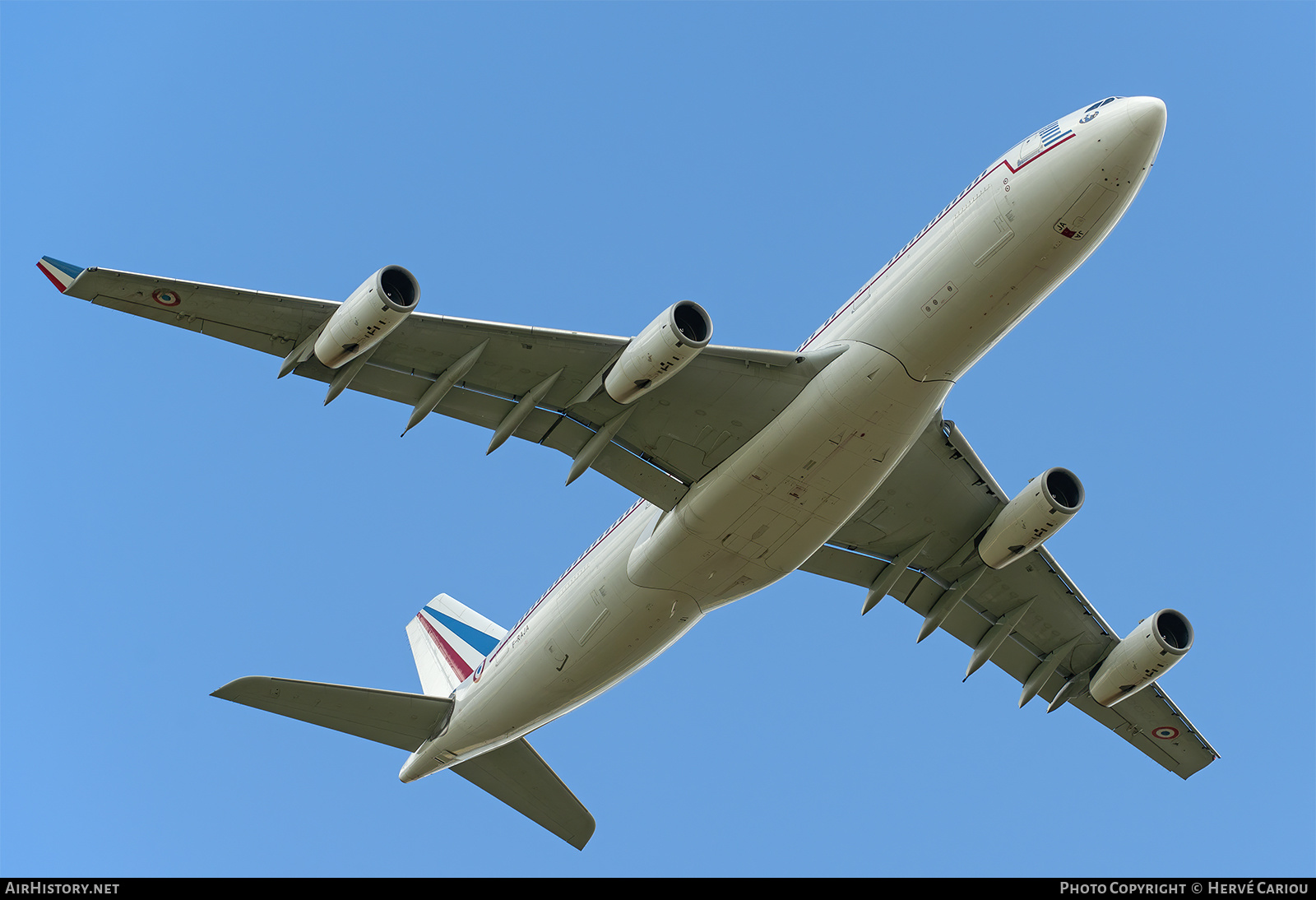 Aircraft Photo of 075 | Airbus A340-212 | France - Air Force | AirHistory.net #435395