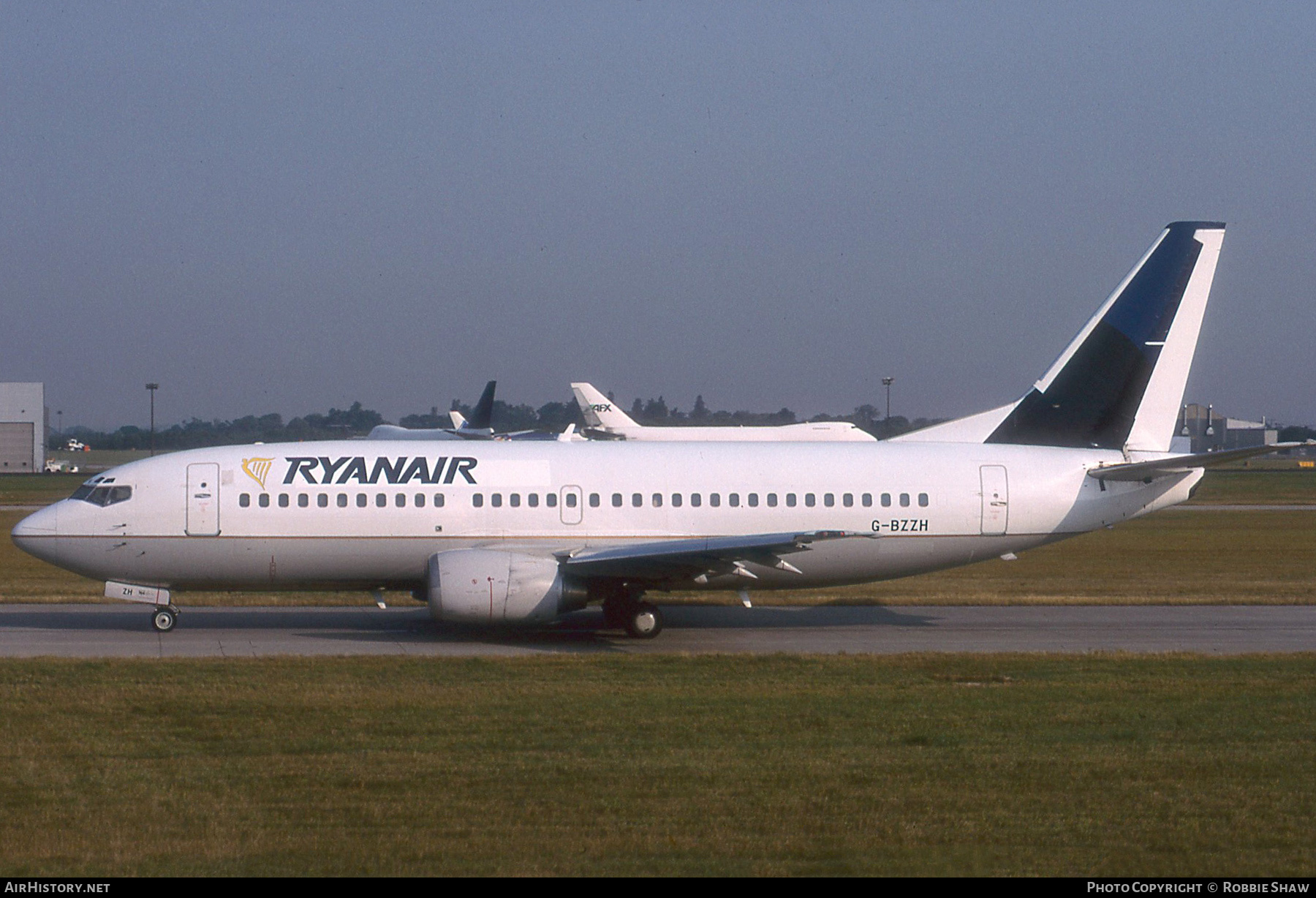 Aircraft Photo of G-BZZH | Boeing 737-3Q8 | Ryanair | AirHistory.net #435442