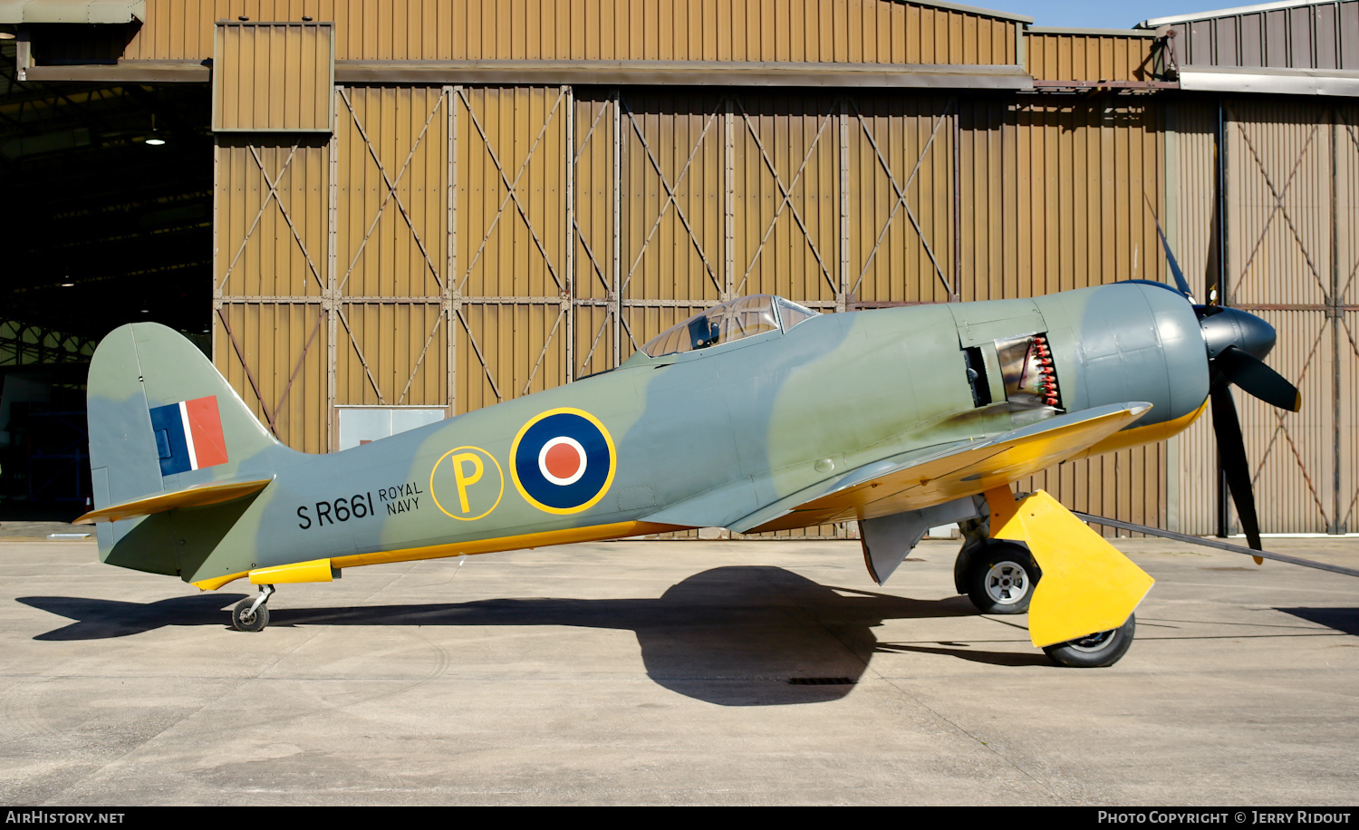 Aircraft Photo of G-CBEL / SR661 | Hawker Sea Fury FB11 | UK - Navy | AirHistory.net #435491