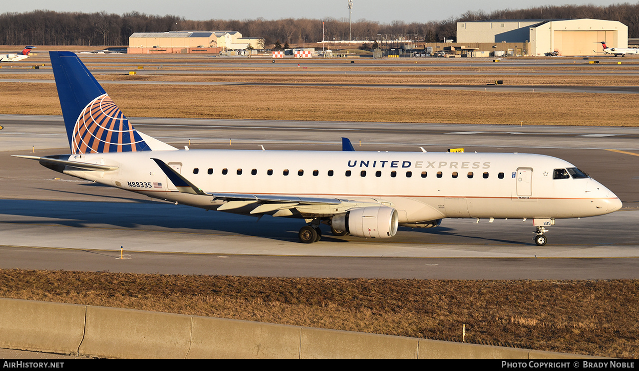 Aircraft Photo of N88335 | Embraer 175LR (ERJ-170-200LR) | United Express | AirHistory.net #435693
