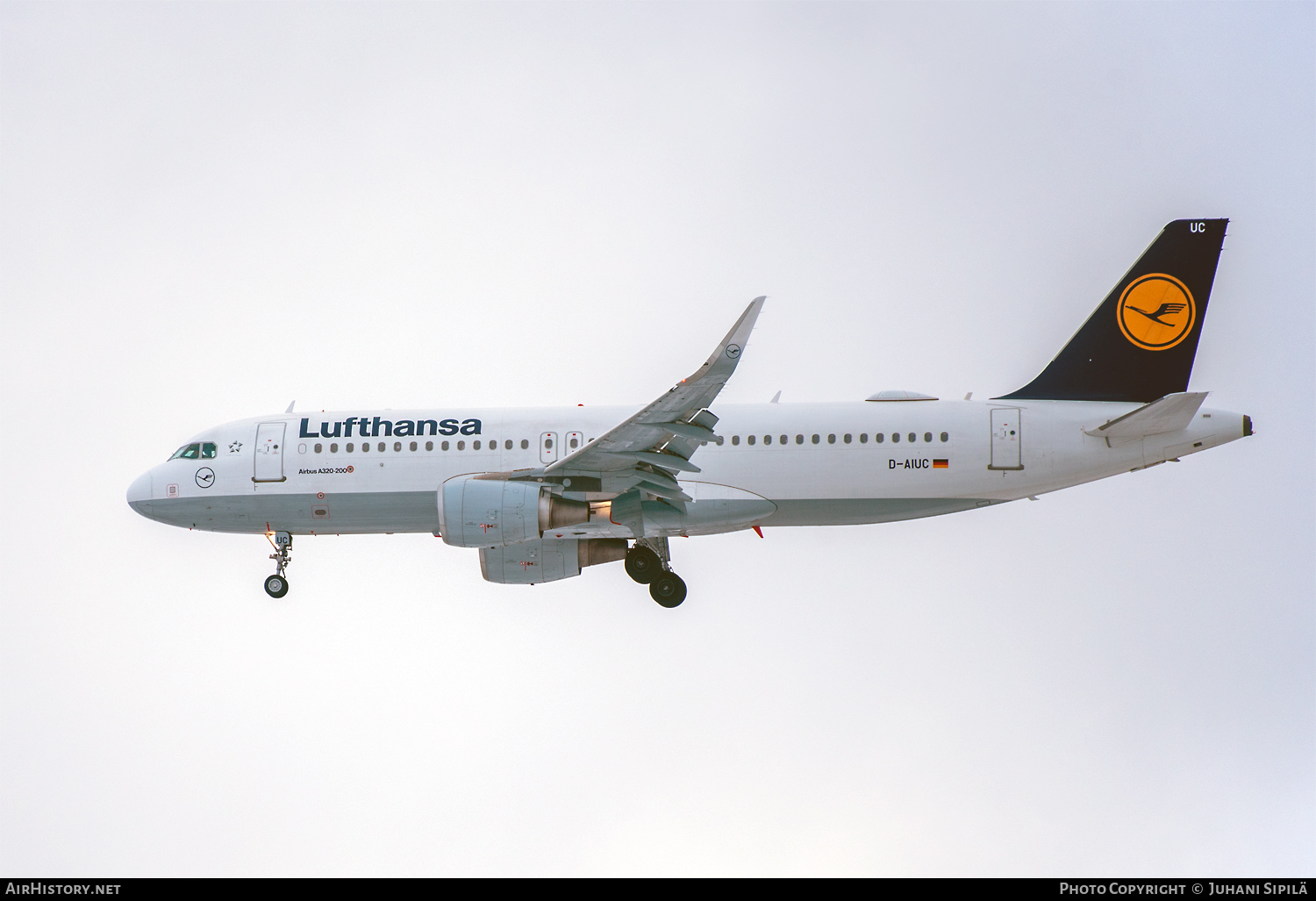 Aircraft Photo of D-AIUC | Airbus A320-214 | Lufthansa | AirHistory.net #435717