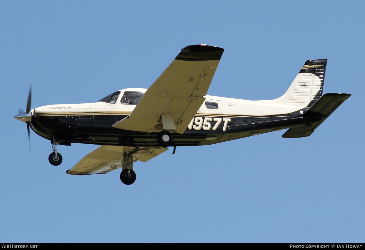 Aircraft Photo of N957T | Piper PA-32R-301 Saratoga II HP | AirHistory.net #435721