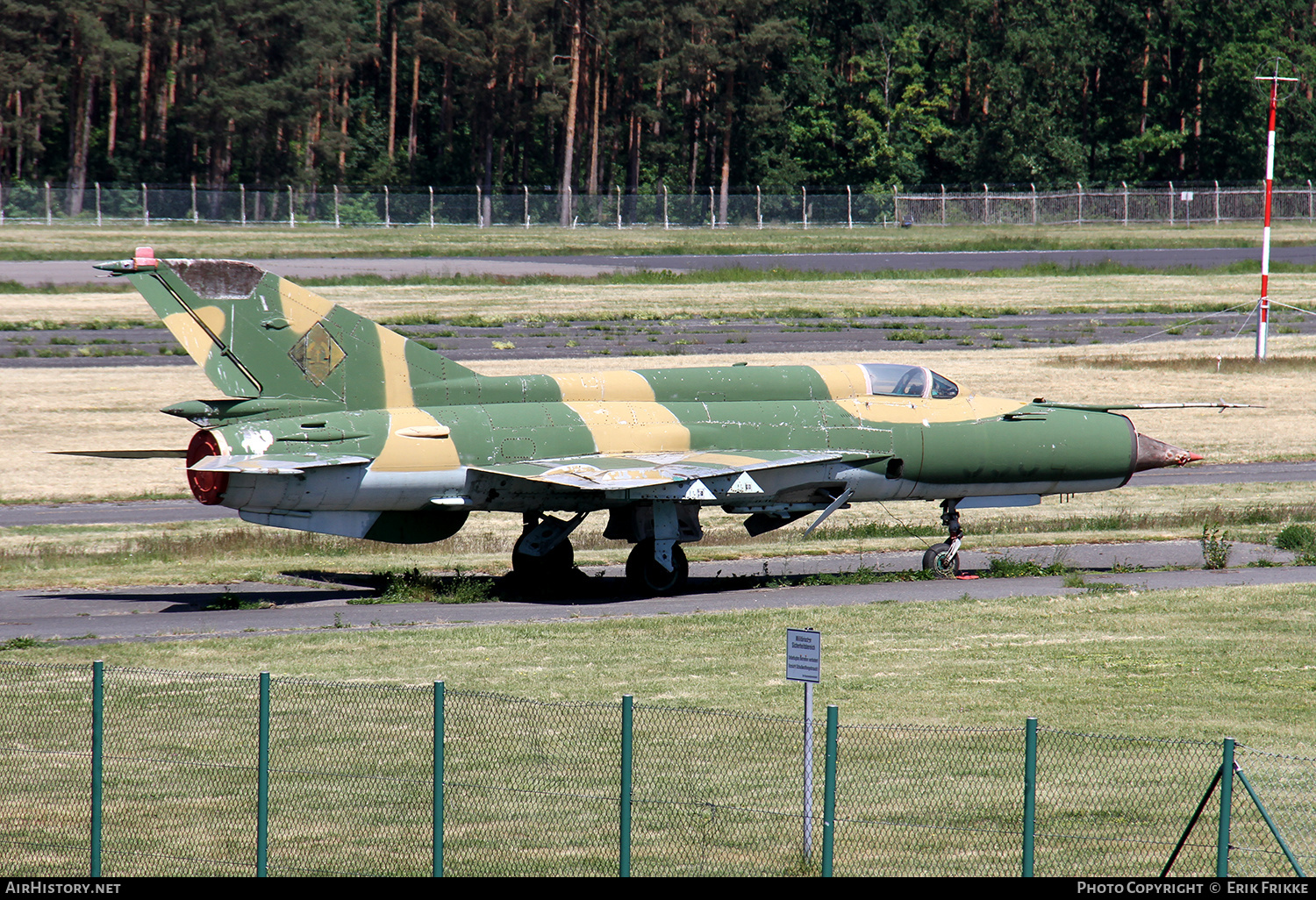 Aircraft Photo of 596 | Mikoyan-Gurevich MiG-21M | East Germany - Air Force | AirHistory.net #435852
