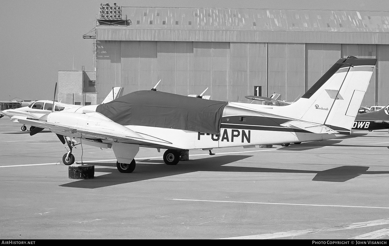 Aircraft Photo of F-GAPN | Beech E55 Baron | AirHistory.net #435899