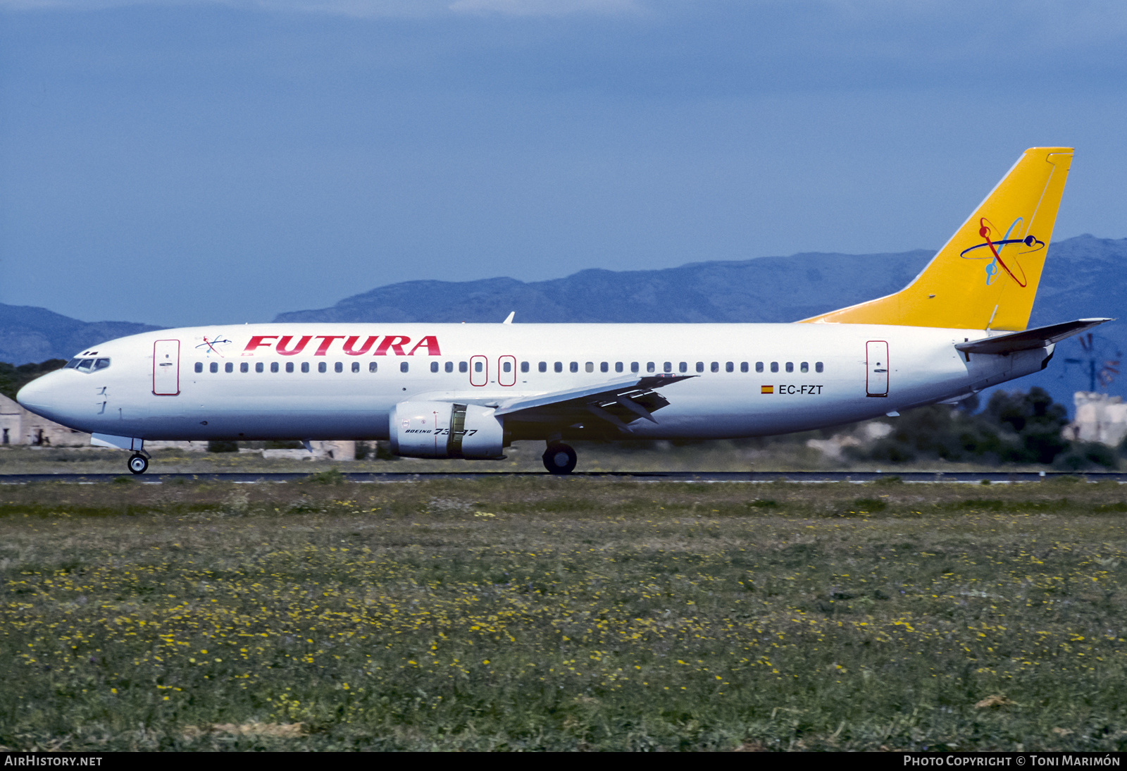 Aircraft Photo of EC-FZT | Boeing 737-4Y0 | Futura International Airways | AirHistory.net #436074