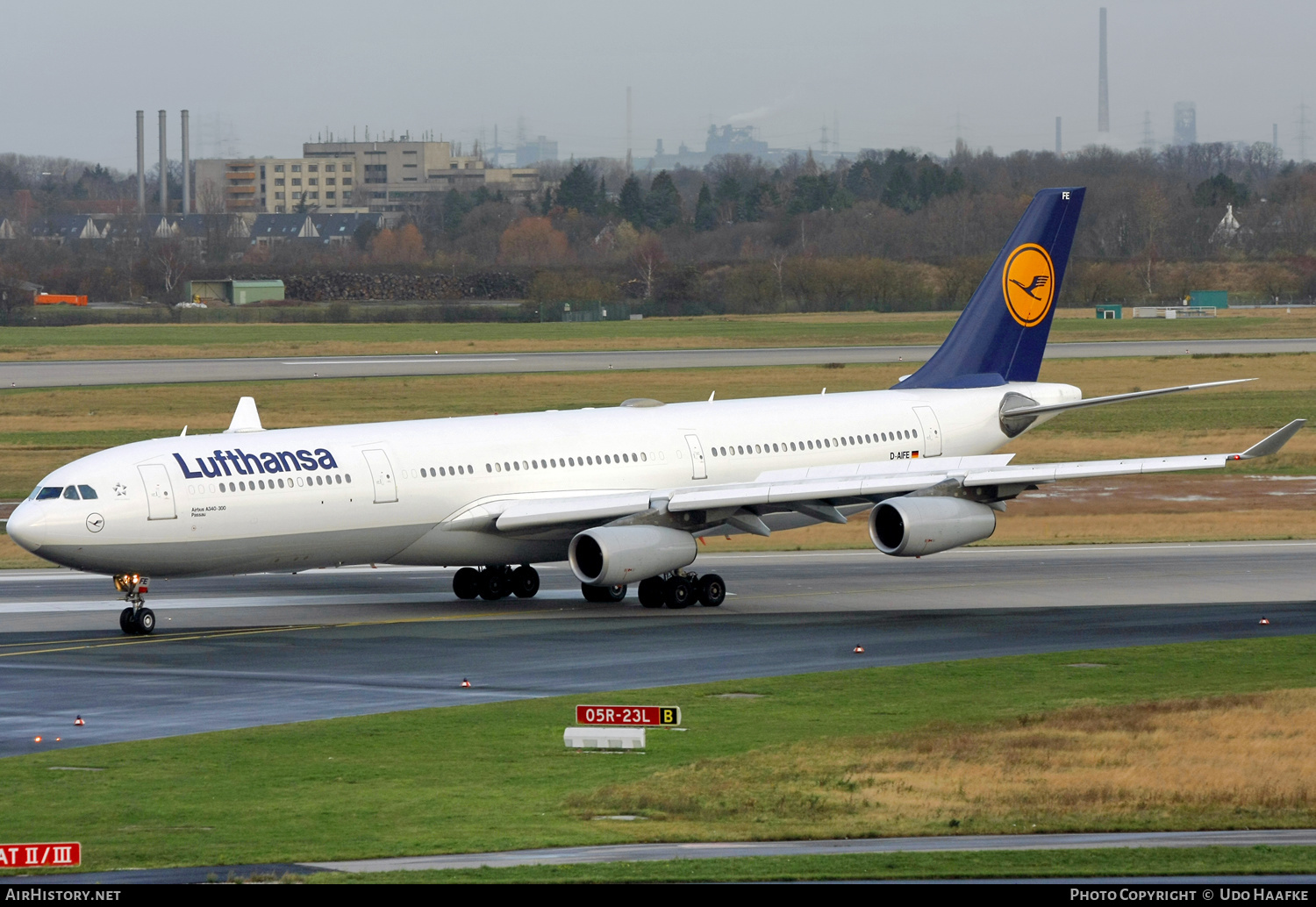 Aircraft Photo of D-AIFE | Airbus A340-313 | Lufthansa | AirHistory.net #436149
