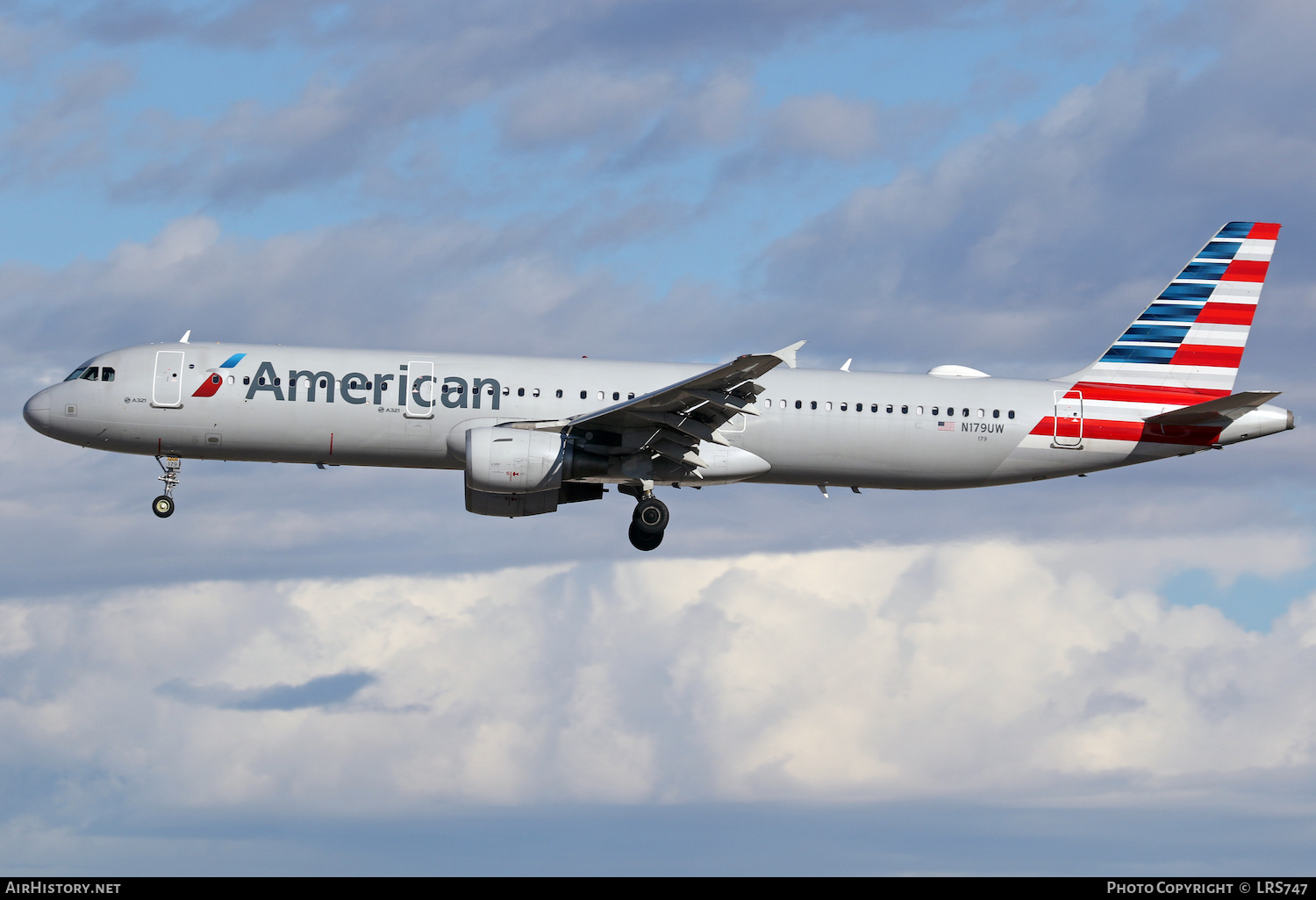 Aircraft Photo of N179UW | Airbus A321-211 | American Airlines | AirHistory.net #436199