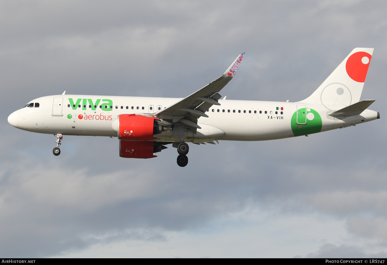 Aircraft Photo of XA-VIH | Airbus A320-271N | Viva Aerobús | AirHistory.net #436219