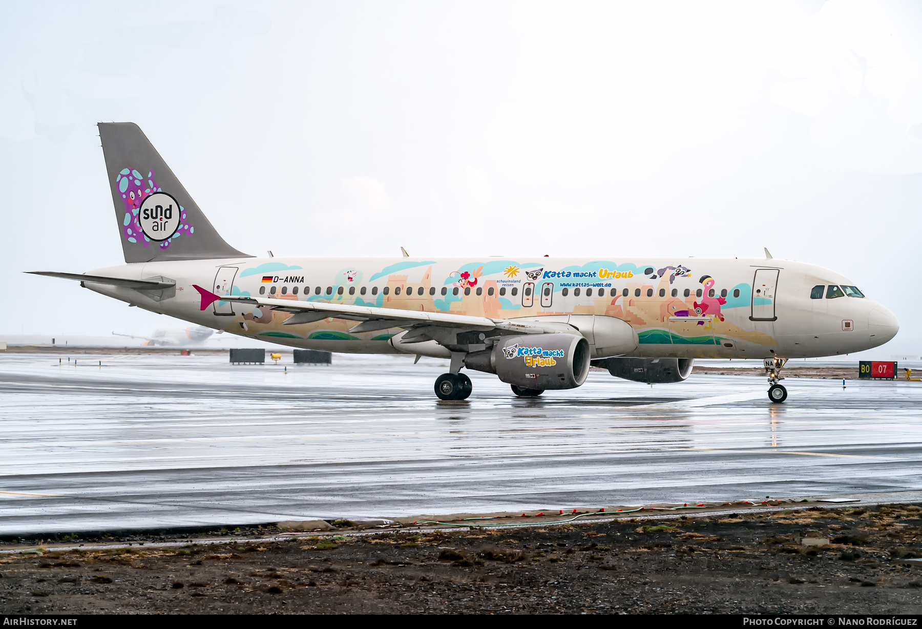 Aircraft Photo of D-ANNA | Airbus A320-214 | Sundair | AirHistory.net #436316