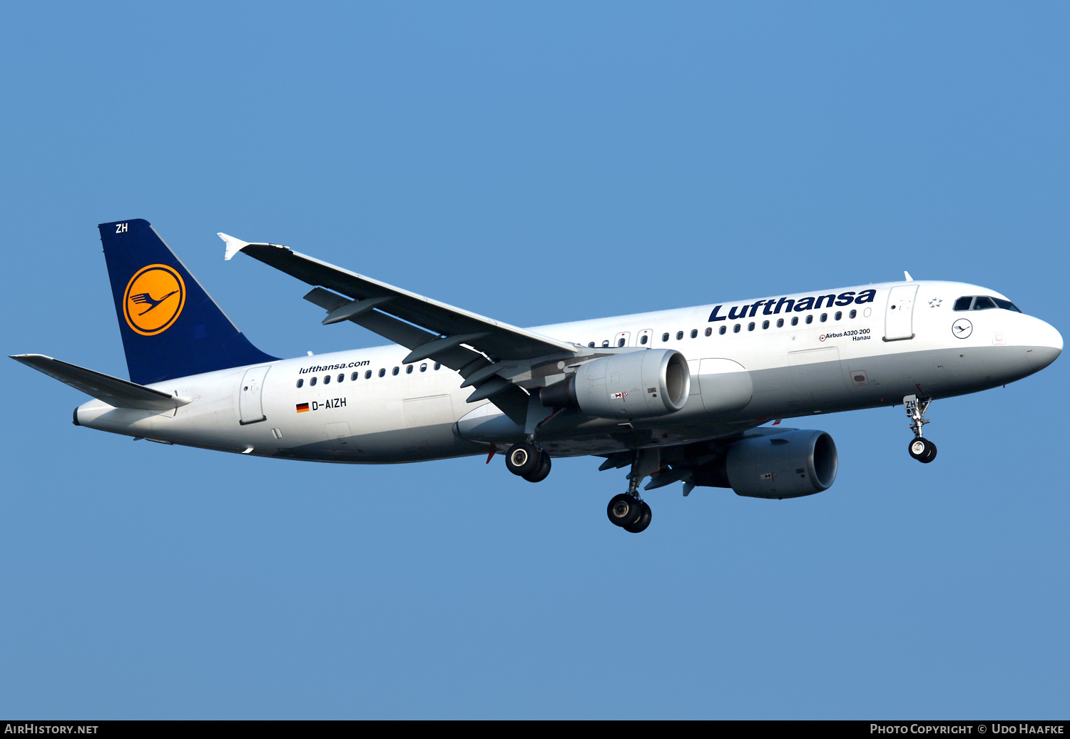 Aircraft Photo of D-AIZH | Airbus A320-214 | Lufthansa | AirHistory.net #436321