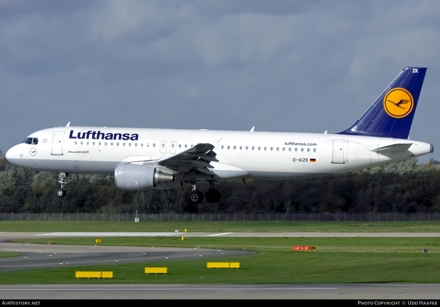 Aircraft Photo of D-AIZK | Airbus A320-214 | Lufthansa | AirHistory.net #436327