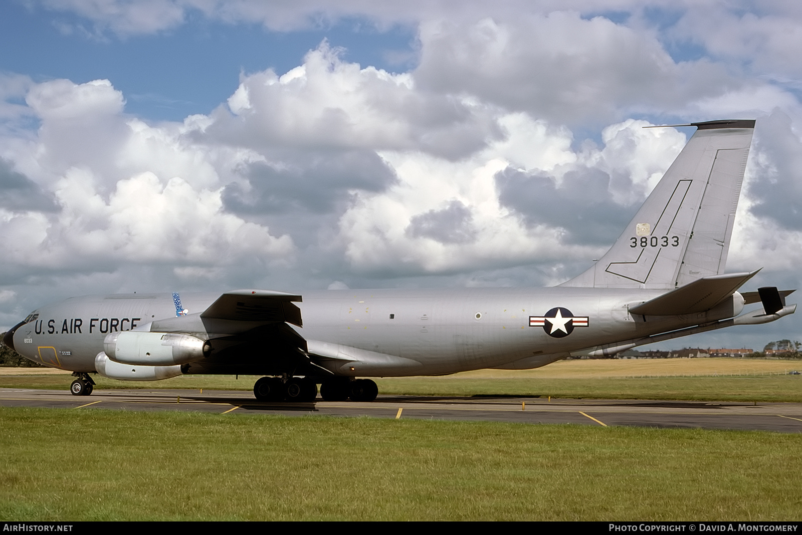 Aircraft Photo of 63-8033 / 38033 | Boeing KC-135A Stratotanker | USA - Air Force | AirHistory.net #436342