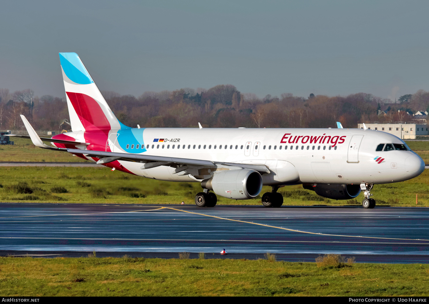 Aircraft Photo of D-AIZR | Airbus A320-214 | Eurowings | AirHistory.net #436343