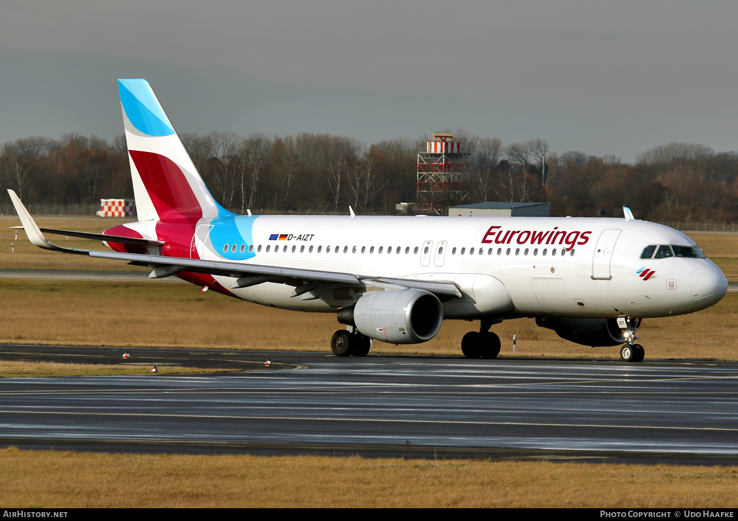 Aircraft Photo of D-AIZT | Airbus A320-214 | Eurowings | AirHistory.net #436378