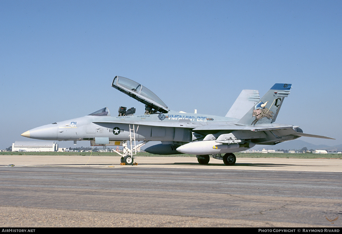 Aircraft Photo of 164245 | McDonnell Douglas F/A-18D Hornet | USA - Marines | AirHistory.net #436566