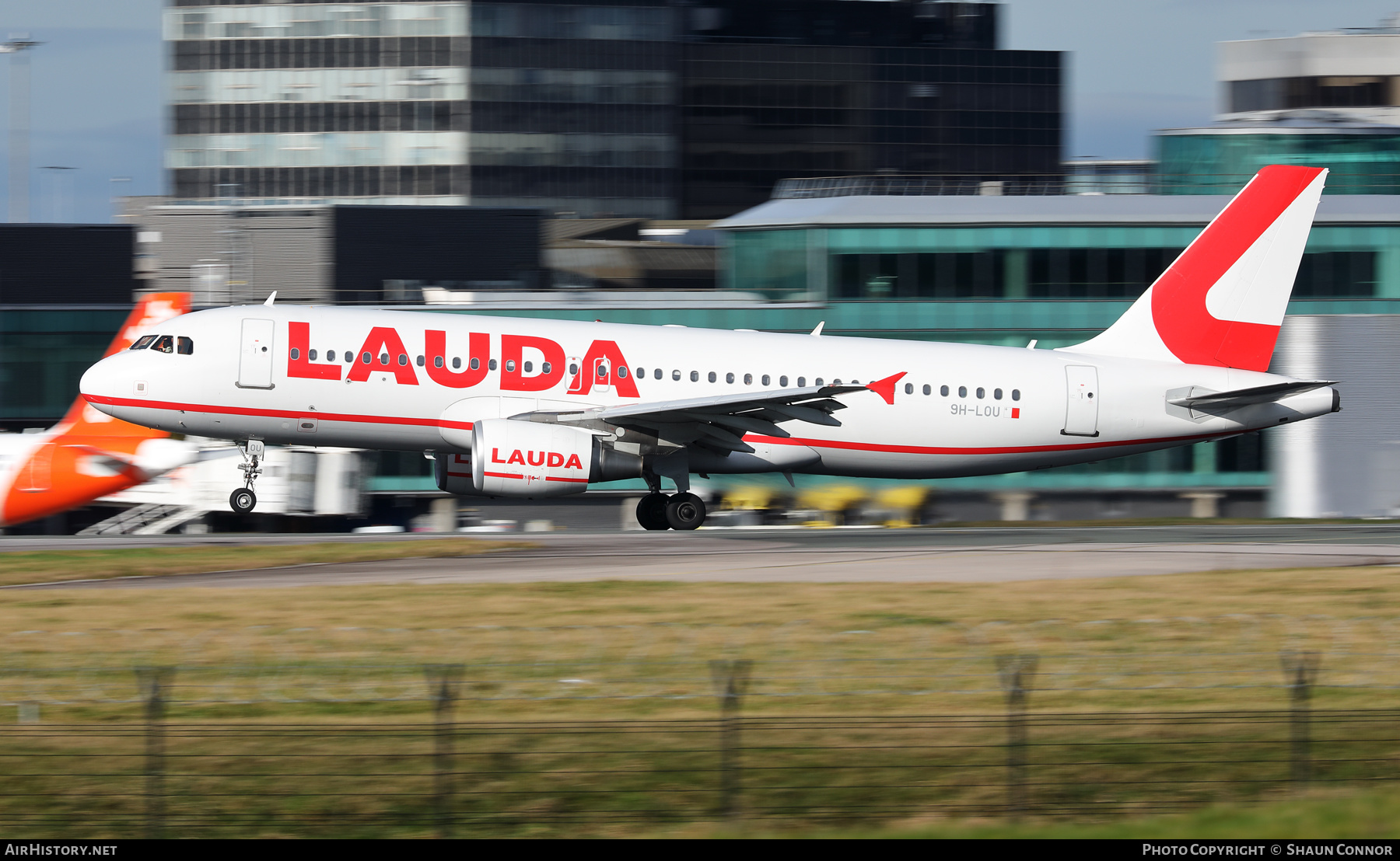 Aircraft Photo of 9H-LOU | Airbus A320-214 | Lauda | AirHistory.net #436759