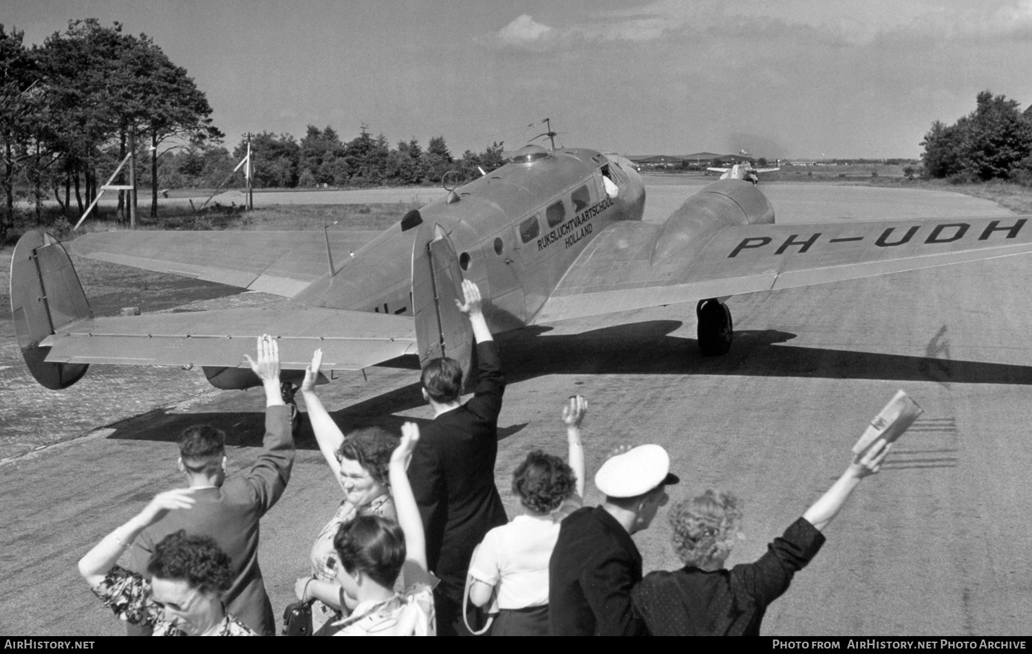 Aircraft Photo of PH-UDH | Beech D18S | Rijksluchtvaartschool - RLS | AirHistory.net #436789