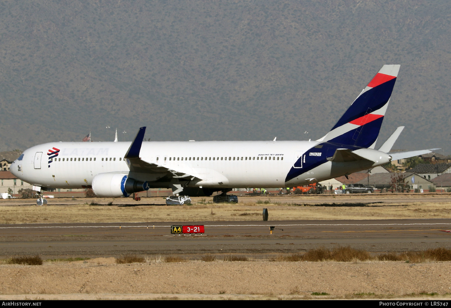 Aircraft Photo of N2820 | Boeing 767-3Q8/ER | AirHistory.net #436809