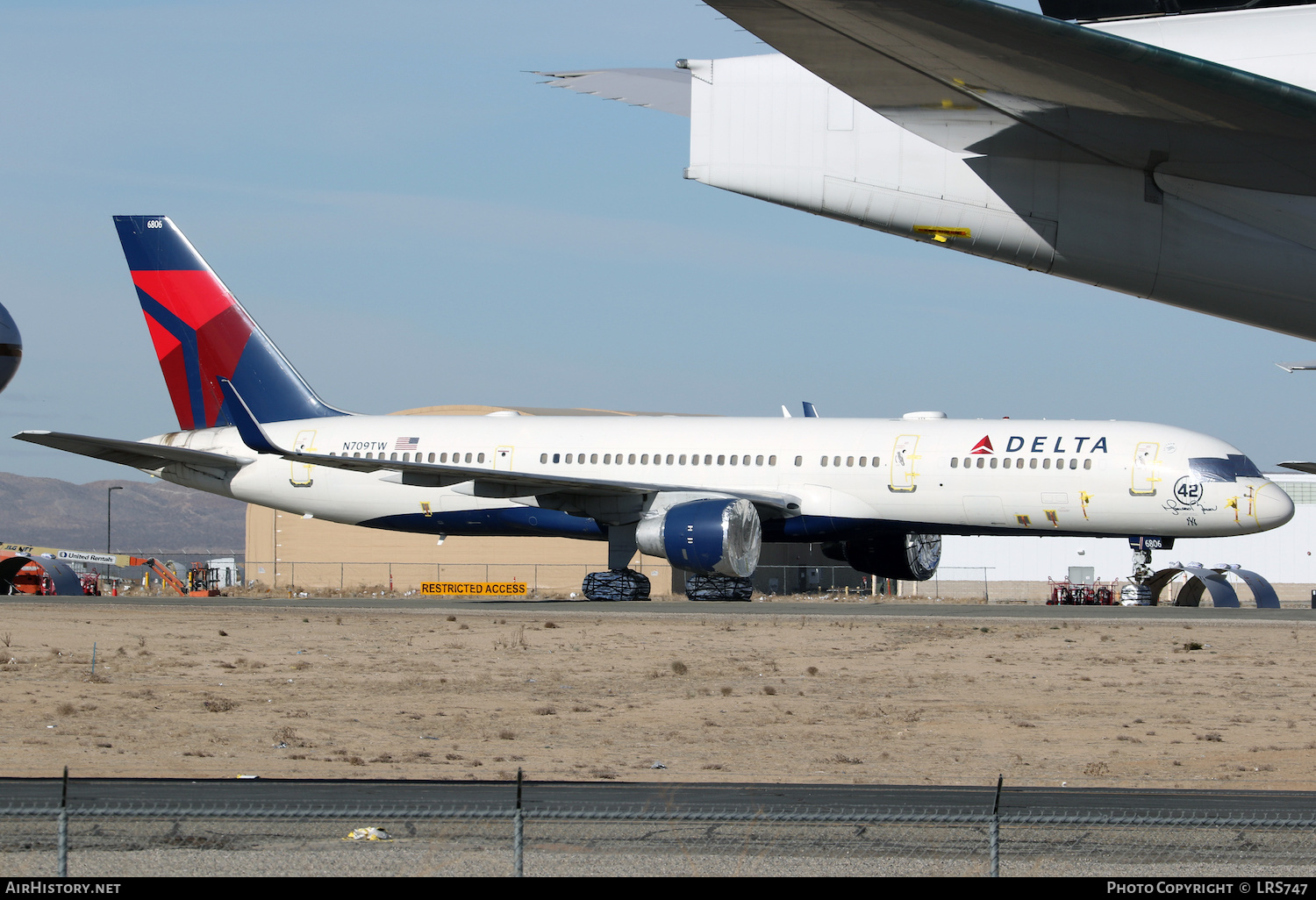 Aircraft Photo of N709TW | Boeing 757-2Q8 | Delta Air Lines | AirHistory.net #436829