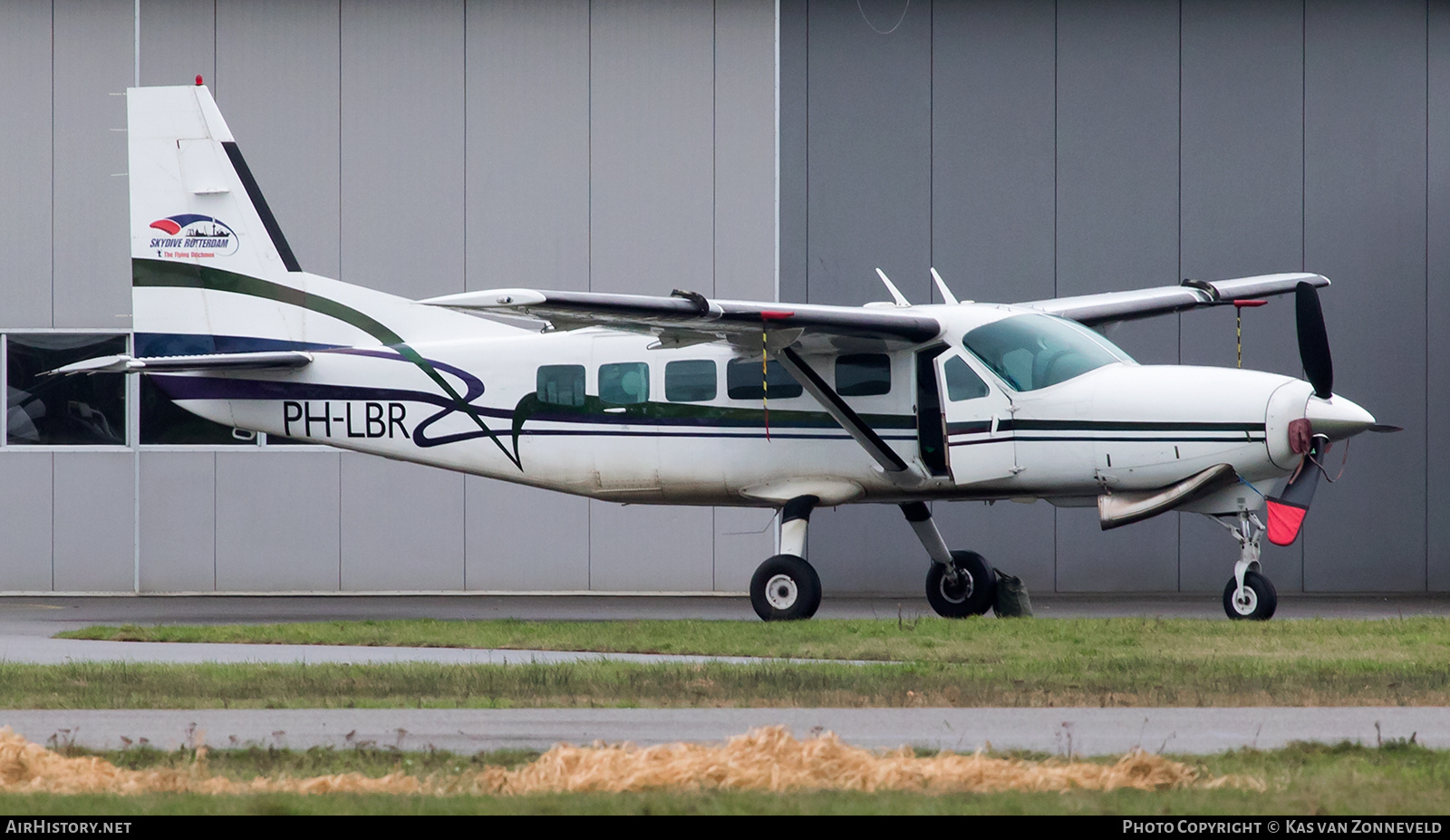 Aircraft Photo of PH-LBR | Cessna 208 Caravan I | Skydive Rotterdam | AirHistory.net #436900