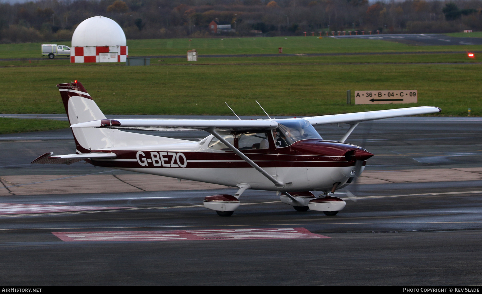 Aircraft Photo of G-BEZO | Reims F172M Skyhawk | SFS - Staverton Flying School | AirHistory.net #436960