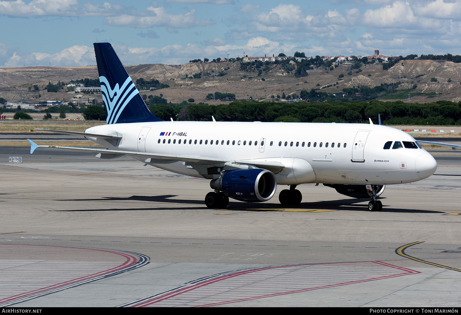 Aircraft Photo of F-HBAL | Airbus A319-111 | Aigle Azur | AirHistory.net #437044