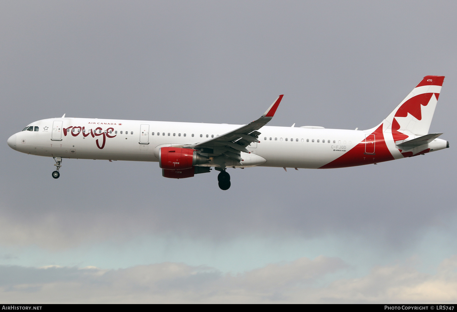 Aircraft Photo of C-FJQD | Airbus A321-211 | Air Canada Rouge | AirHistory.net #437104