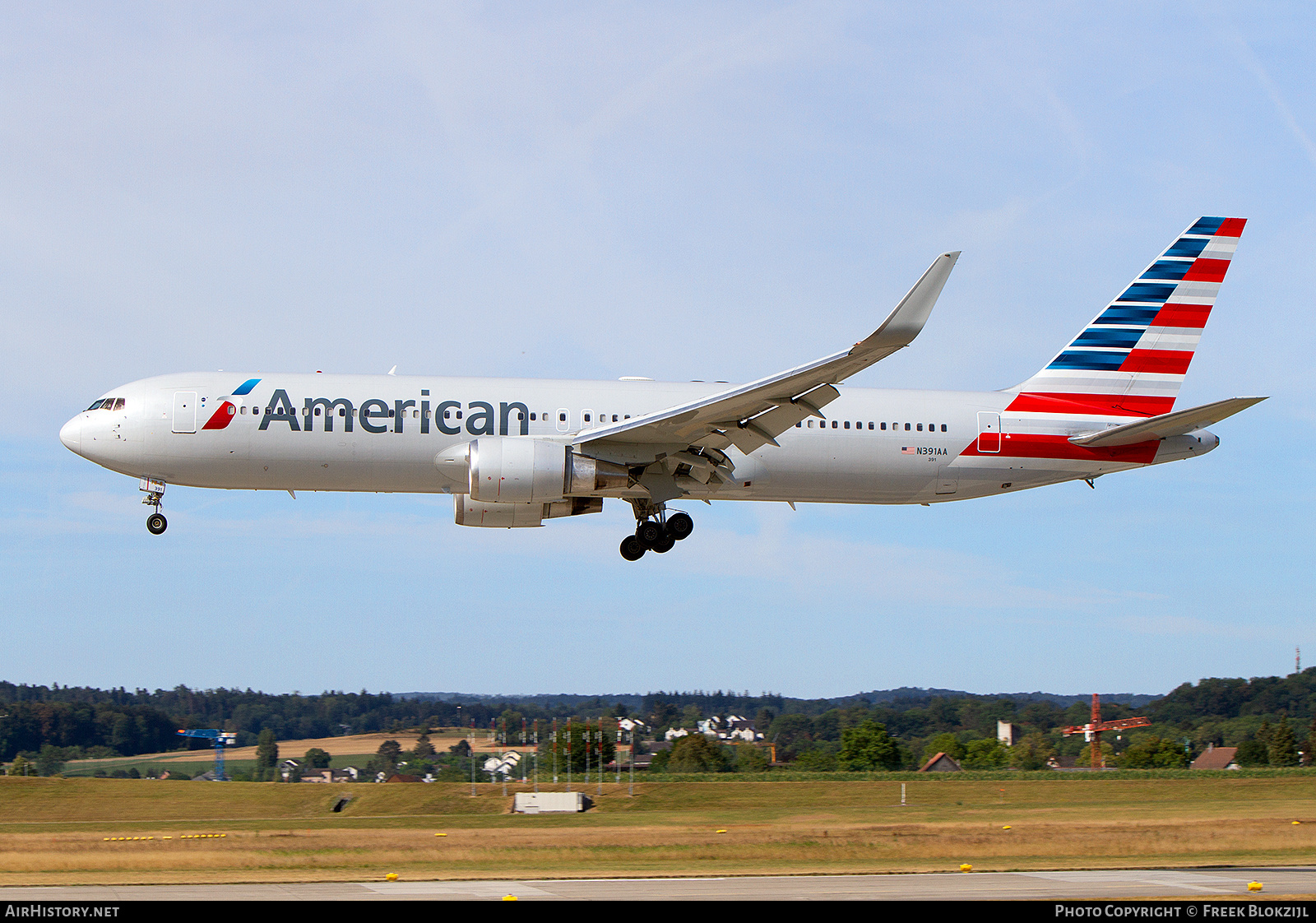 Aircraft Photo of N391AA | Boeing 767-323/ER | American Airlines | AirHistory.net #437281