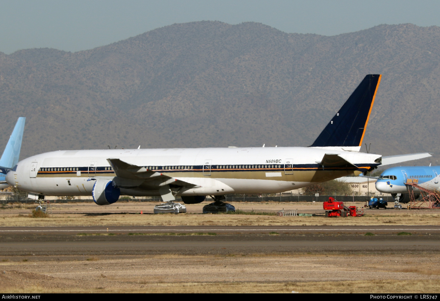 Aircraft Photo of N509BC | Boeing 777-212/ER | AirHistory.net #437420