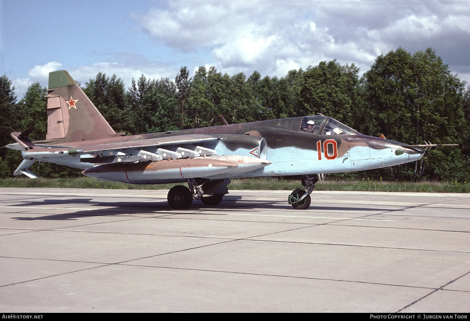 Aircraft Photo of 10 red | Sukhoi Su-25 | Russia - Air Force | AirHistory.net #437449
