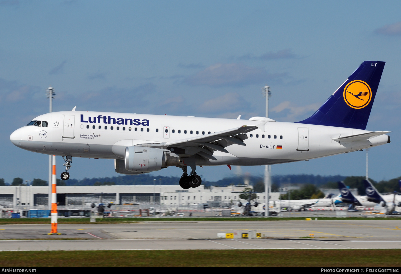 Aircraft Photo of D-AILY | Airbus A319-114 | Lufthansa | AirHistory.net #437587