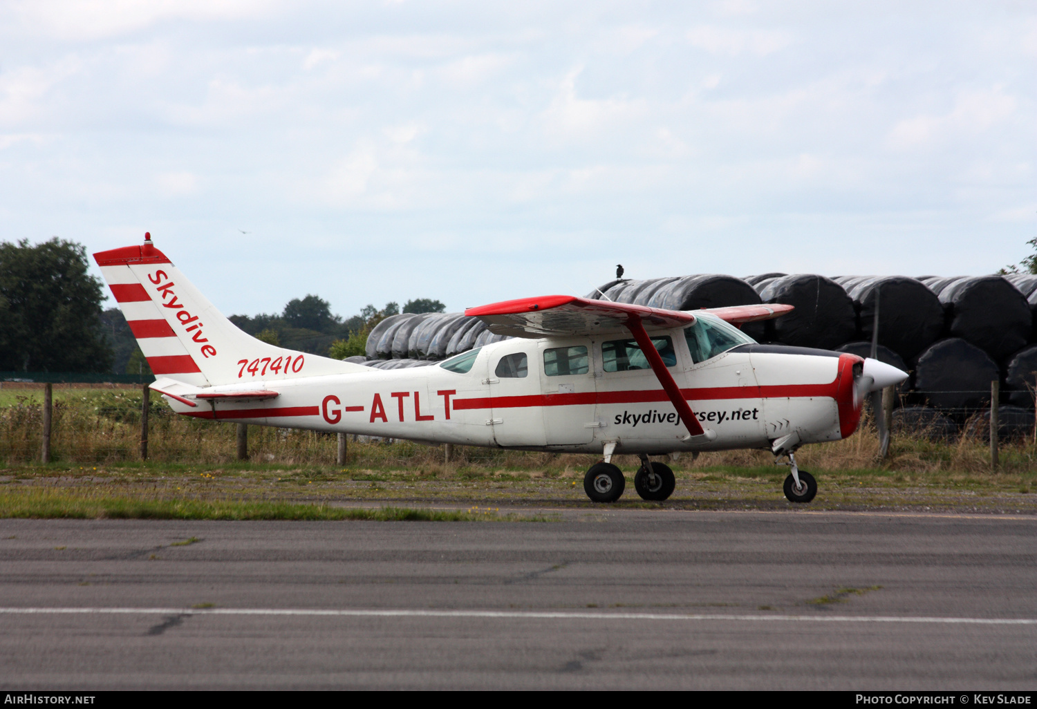 Aircraft Photo of G-ATLT | Cessna U206A Super Skywagon | Skydive Jersey | AirHistory.net #437730